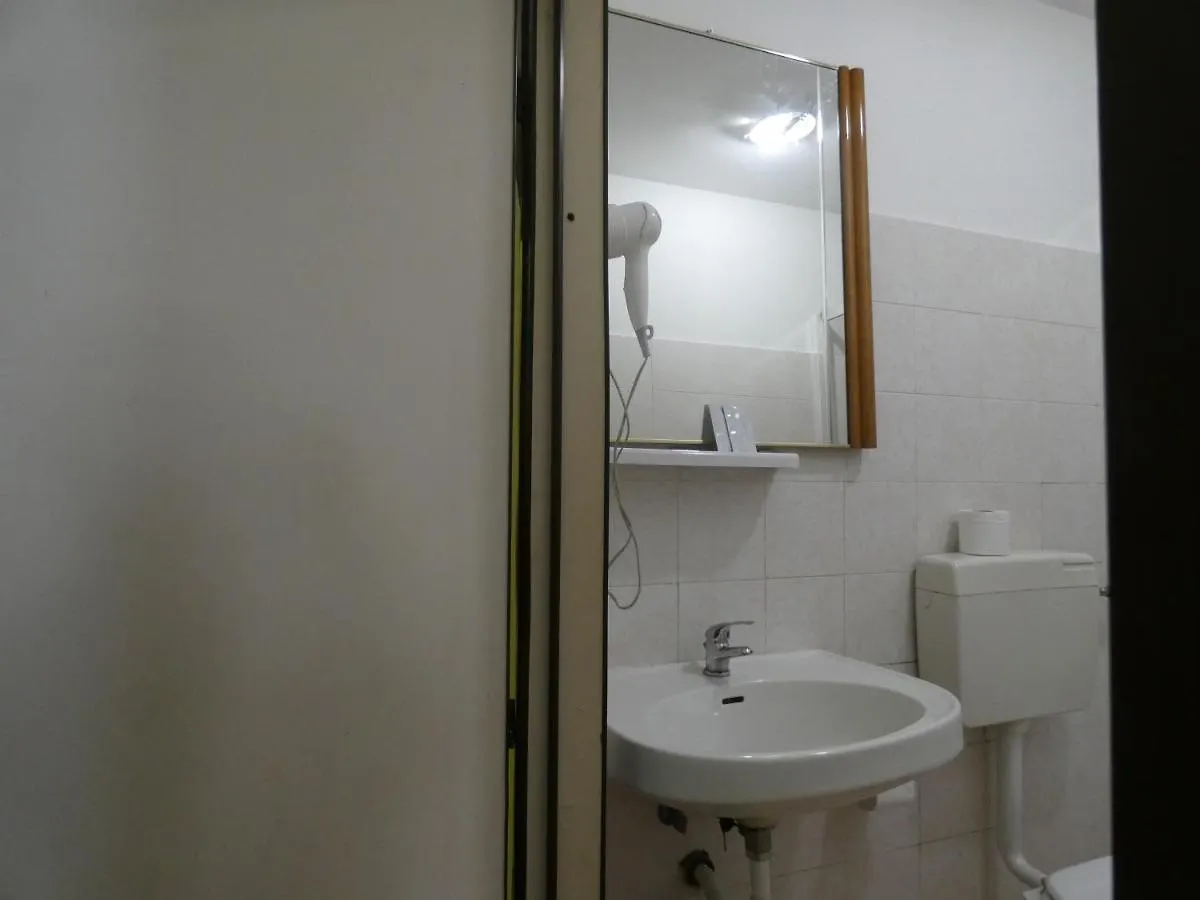 Rose Village Guest House Roma Appartamento